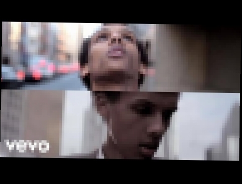 Stromae - Alors On Danse - видеоклип на песню