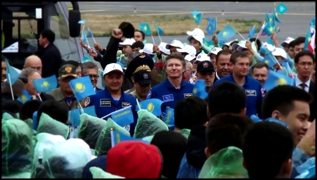 Нурсултан Назарбаев встретил космонавта Айдына Аимбетова - видеоклип на песню