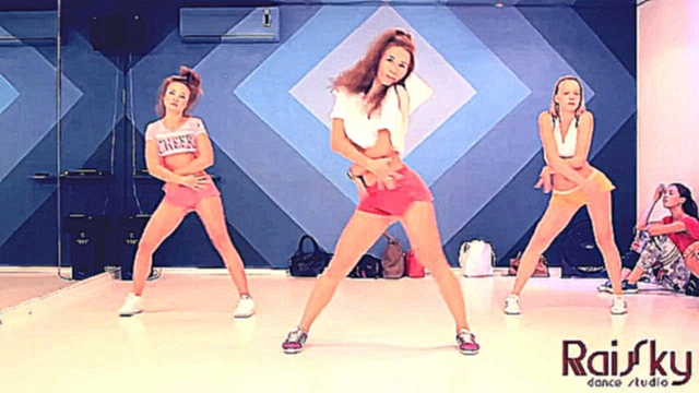 Катя Шошина - Booty Dance - Школа танцев RaiSky - видеоклип на песню