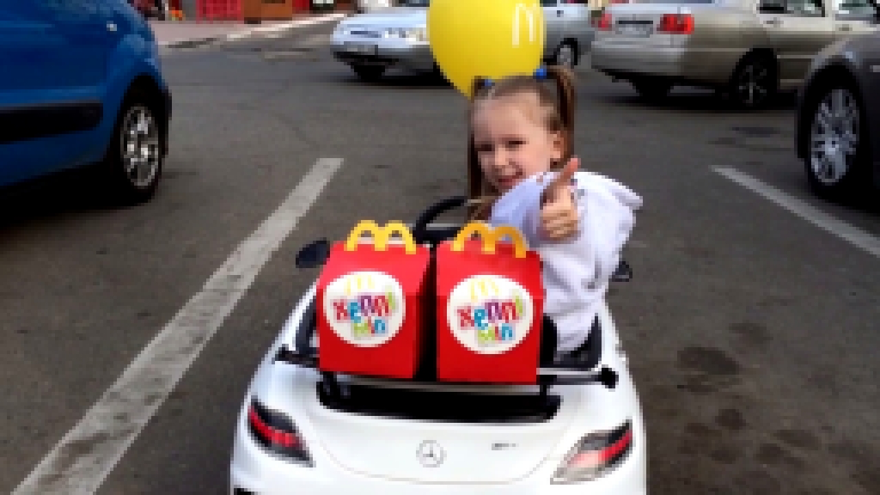 Bad Baby  уехала в Макдональдс Bad Kids Driving Power Wheels Ride on Car for McDonalds 