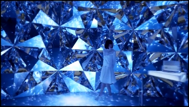 @XEX.COM.HK : Prismverse (AV Exprerience) ••• DES DIAMANTS EN MODE SPATIAL - видеоклип на песню