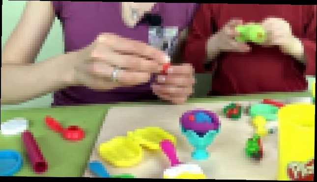 Развивающее видео для детей. Фургончик Play-Doh и малыш Даник с мамой - видеоклип на песню