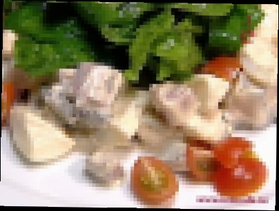 Салат со шпинатом и грибами, рецепт на канале Телекафе 