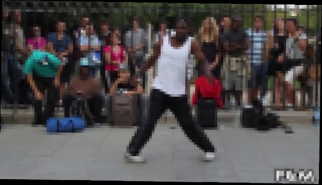 BEST STREET DANCE ► Парень Танцует Будто В Замедленной Съемке - видеоклип на песню
