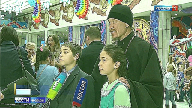 Кремлевская елка с Патриархом стала рождественской сказкой - видеоклип на песню