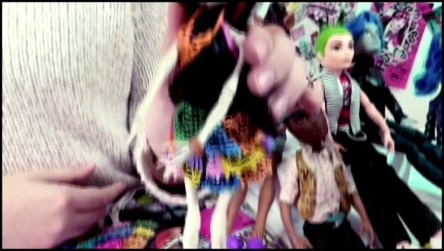 Обзор коллекции кукол Монстер Хай с лучшей подружкой Варей. Часть 1. Видео для девочек - видеоклип на песню