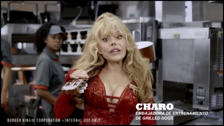Испанская певица Чаро рекламирует хот-доги Burger King  - видеоклип на песню