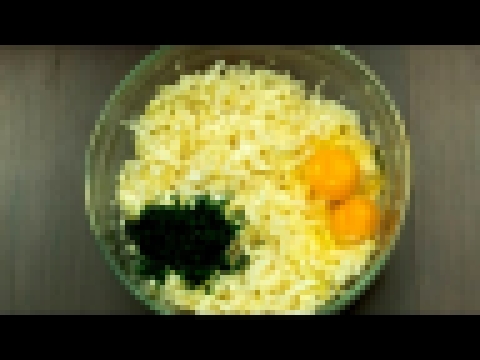 Капуста, мука, яйцо и немного сыра…Вы пожалеете что не знали об этом рецепте раньше! | Appetitno.TV 