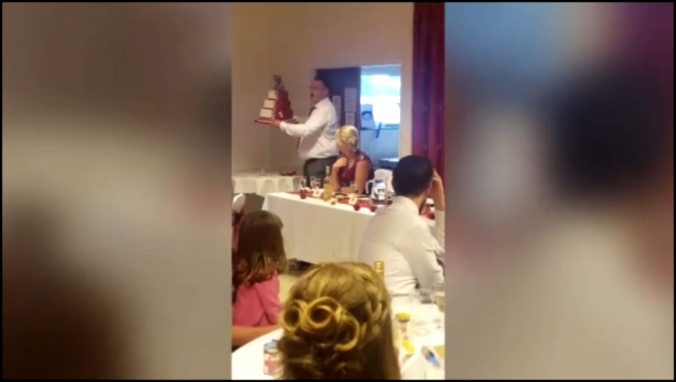 Отец невесты уронил свадебный торт - видеоклип на песню