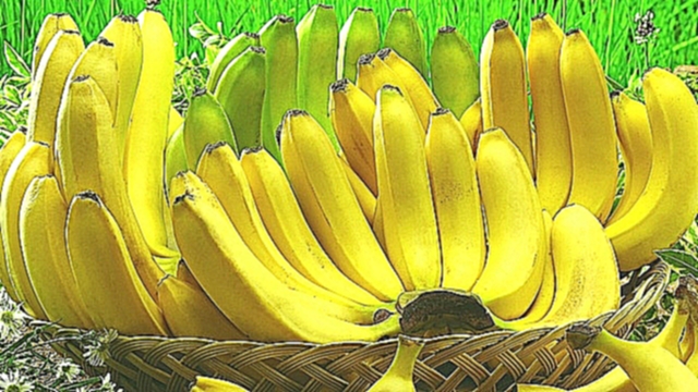 Сколько калорий в банане? 