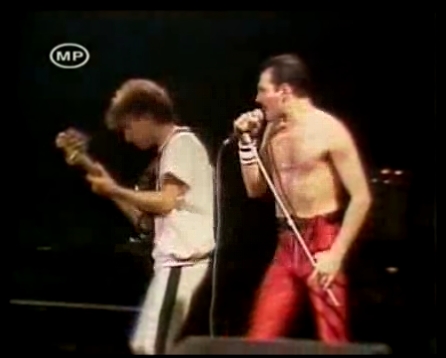 Queen Live In Japan 1985 Part 11 - Another One Bites The Dus - видеоклип на песню