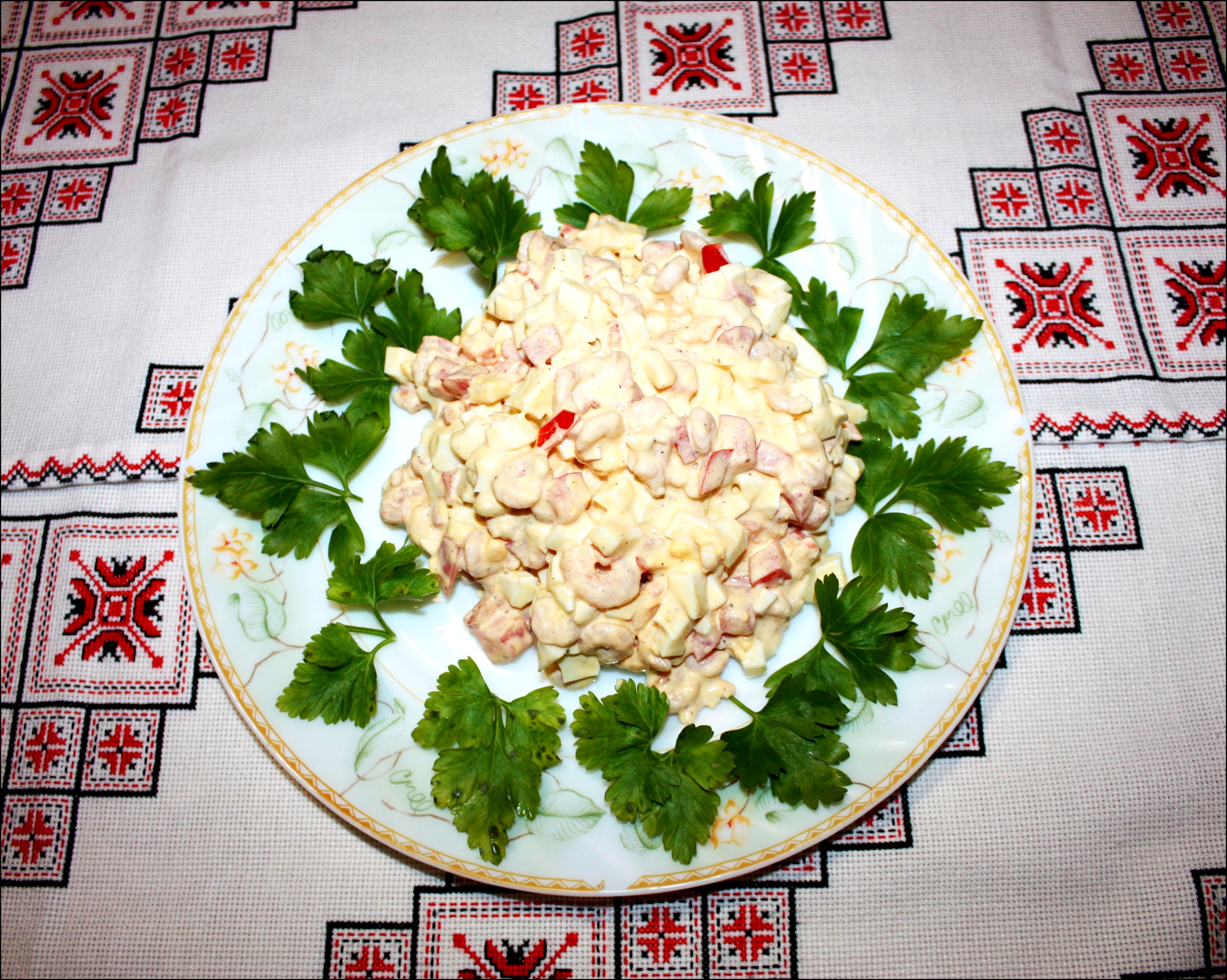 Салат с креветками просто и быстро салат из креветок рецепт рецепты салатов на новый год креветки 
