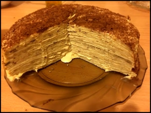 Блинный  торт и  сметанный крем со сгущенкой. Простейший блинный торт. 