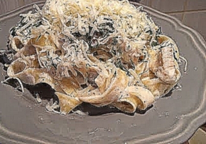 Фетучини в сливочном соусе с курицей и грибами 