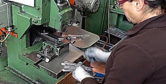 Как делают столовые приборы. Процесс производства ложек, вилок и ножей 