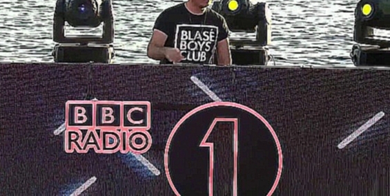 Duke Dumont from Radio 1 in Ibiza 2015 (HD) - видеоклип на песню