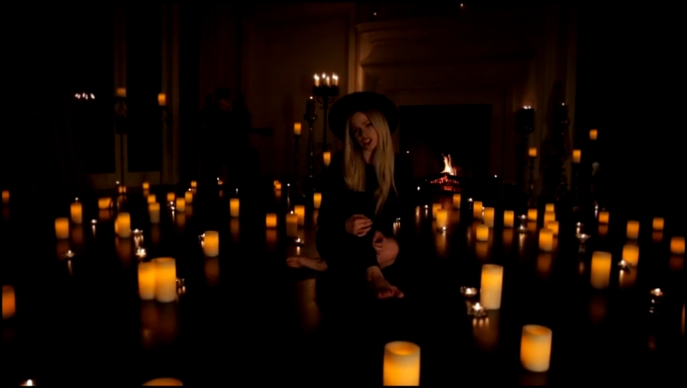 Avril Lavigne - Give You What You Like - видеоклип на песню
