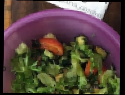 Салат с баклажанами в цитрусовой заправке: рецепт от Foodman.club 
