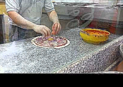 Как делают пиццу в Италии 