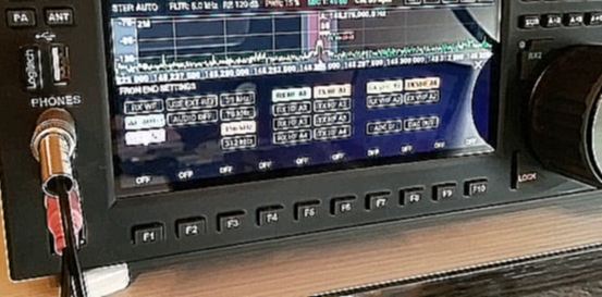 Сравнение Icom 910 vs SunSDR MB1 на 2-ке с применением полосового фильтра - видеоклип на песню