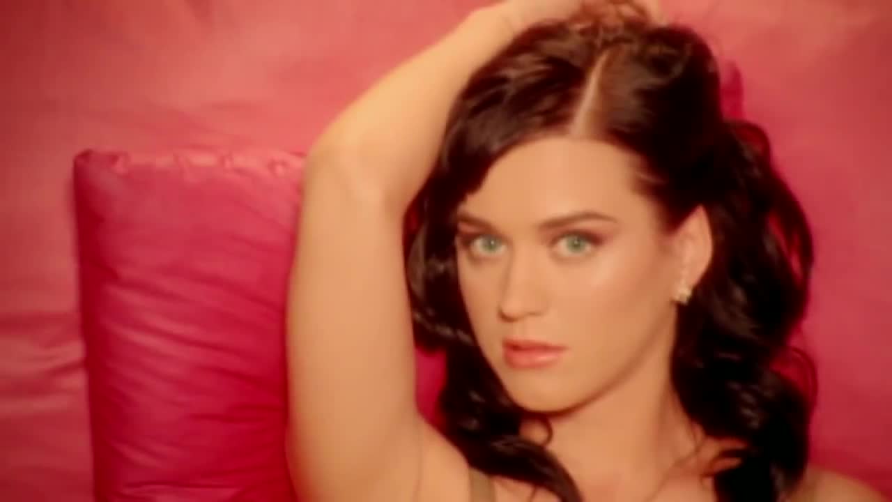 Katy Perry I Kissed A Girl( я Целовала девушку)